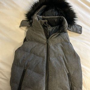 Gap ladies medium vest